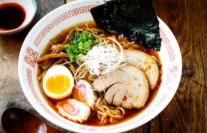 mì ramen - một trong các món ăn quốc dân của người nhật mì ramen - một trong các món ăn quốc dân của người nhật
